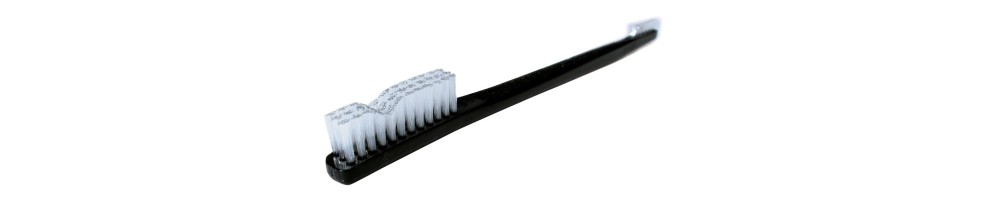 target10a - Climbing Training - Brushes